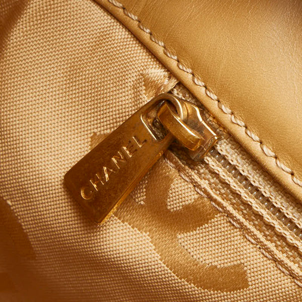 シャネル ココマーク ワイルドステッチ トートバッグ A18126 ベージュ レザー レディース CHANEL 【中古】