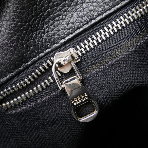 ロエベ アナグラム スタッズ ハンドバッグ ブラック レザー レディース LOEWE 【中古】