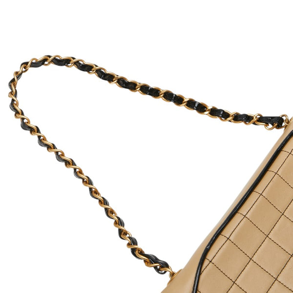 シャネル チョコバー ワンショルダーバッグ ベージュ ブラック ラムスキン レディース CHANEL 【中古】