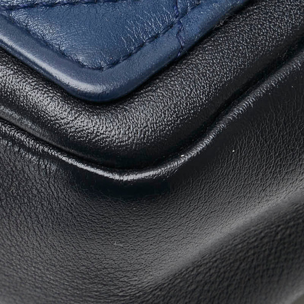 シャネル ココマーク マトラッセ バイカラー チェーン ショルダーバッグ ネイビー ブラック ラムスキン レディース CHANEL 【中古】