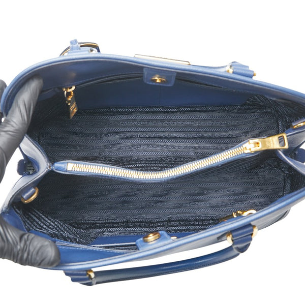 プラダ 三角ロゴプレート ショルダーバッグ ハンドバッグ 2WAY BN2567 ブルー サフィアーノレザー レディース PRADA 【中古】
