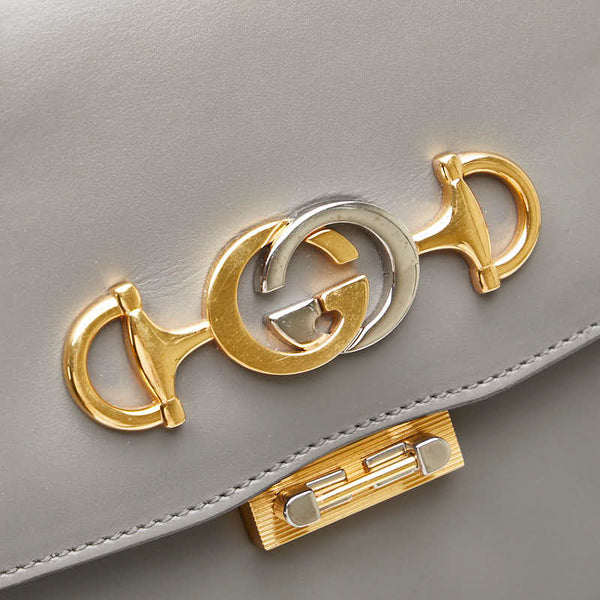 グッチ ズゥミ 斜め掛け ショルダーバッグ 576388 グレー レザー レディース GUCCI 【中古】