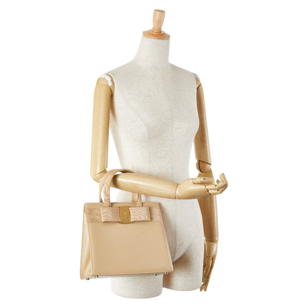 サルヴァトーレフェラガモ ヴァラ リボン ハンドバッグ BA214178 ベージュ レザー レディース Salvatore Ferragamo 【中古】