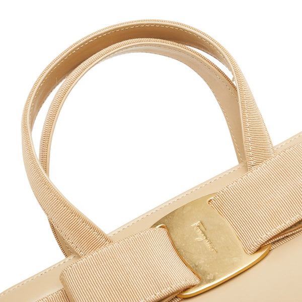 サルヴァトーレフェラガモ ヴァラ リボン ハンドバッグ BA214178 ベージュ レザー レディース Salvatore Ferragamo 【中古】