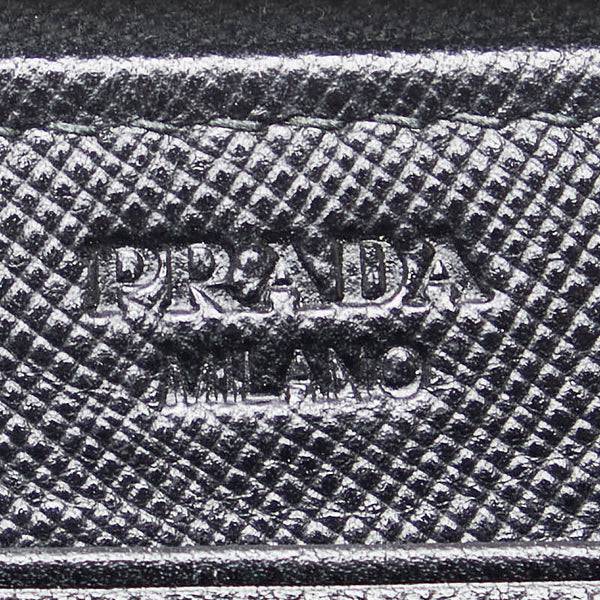 プラダ 三角ロゴプレート 長財布 ブラック ナイロン レザー レディース PRADA 【中古】