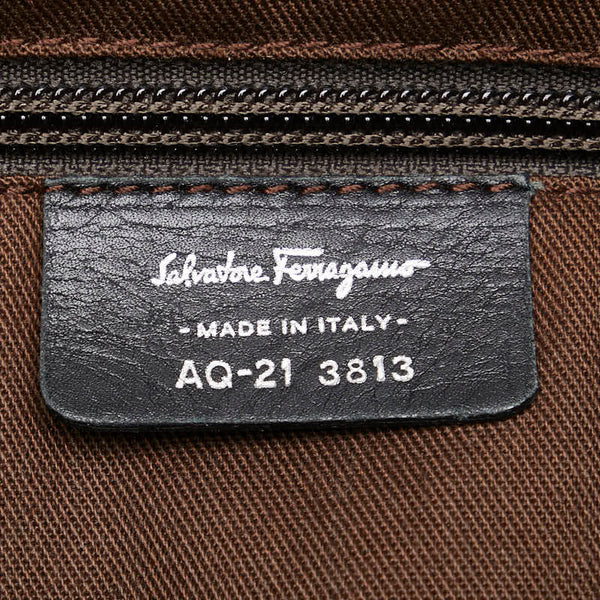 サルヴァトーレフェラガモ ワンショルダーバッグ ブラック スウェード レザー レディース Salvatore Ferragamo 【中古】