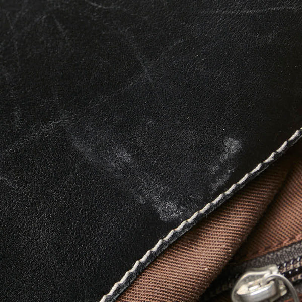 サルヴァトーレフェラガモ ワンショルダーバッグ ブラック スウェード レザー レディース Salvatore Ferragamo 【中古】