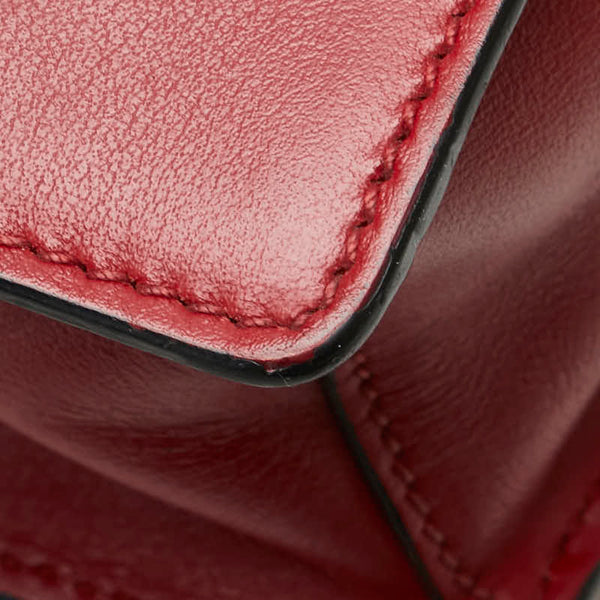 プラダ エレクトラ スタッズ 斜め掛け ショルダーバッグ  レッド レザー サフィアーノ レディース PRADA 【中古】
