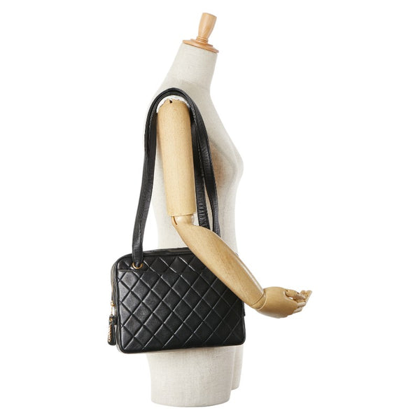 シャネル マトラッセ ショルダーバッグ ブラック ラムスキン レディース CHANEL 【中古】