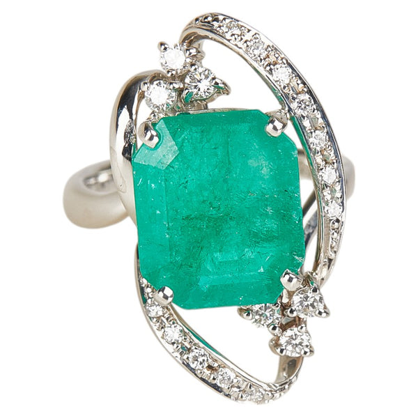 Pt900 プラチナ エメラルド5.85ct ダイヤ0.35ct リング 指輪 レディース 11号 【中古】