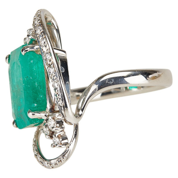 Pt900 プラチナ エメラルド5.85ct ダイヤ0.35ct リング 指輪 レディース 11号 【中古】