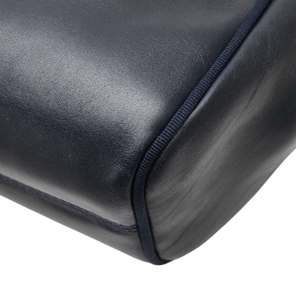 サルヴァトーレフェラガモ ヴァラリボン 斜め掛け ショルダーバッグ ネイビー レザー レディース Salvatore Ferragamo 【中古】