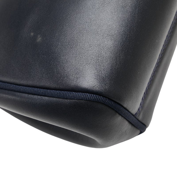 サルヴァトーレフェラガモ ヴァラリボン 斜め掛け ショルダーバッグ ネイビー レザー レディース Salvatore Ferragamo 【中古】