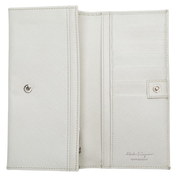 サルヴァトーレフェラガモ ヴァラリボン 長財布 JP-22-B480 ホワイト レザー レディース Salvatore Ferragamo 【中古】