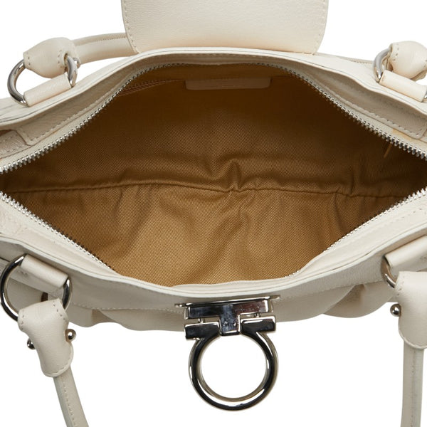 サルヴァトーレフェラガモ ガンチーニ ハンドバッグ AU-21 6317 ホワイト レザー レディース Salvatore Ferragamo 【中古】