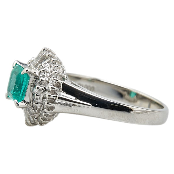 Pt900 プラチナ エメラルド0.60ct ダイヤ0.32ct リング 指輪 レディース 12号 【中古】