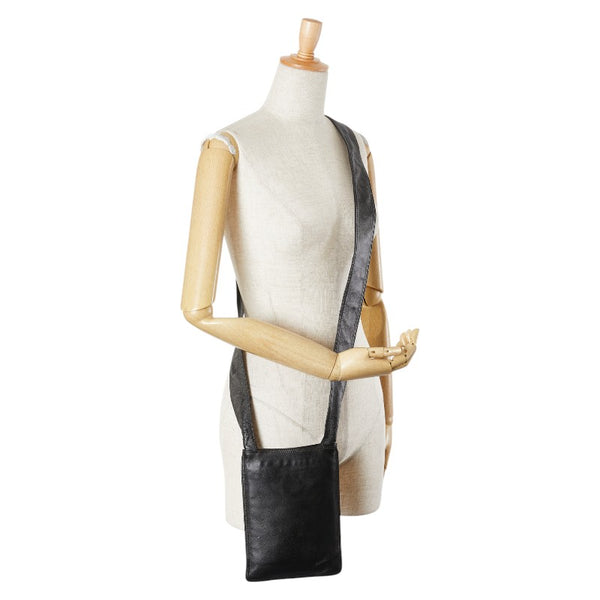 シャネル 斜め掛け ショルダーバッグ ブラック ラムスキン レディース CHANEL 【中古】