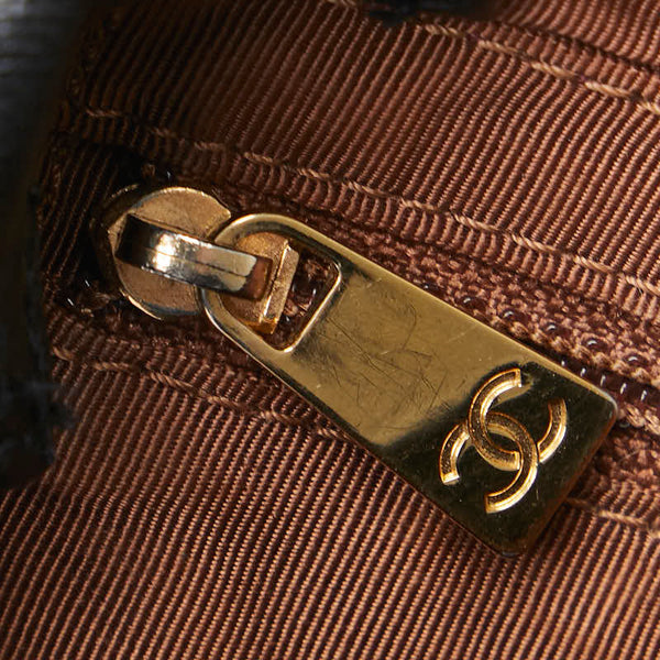 シャネル 斜め掛け ショルダーバッグ ブラック ラムスキン レディース CHANEL 【中古】