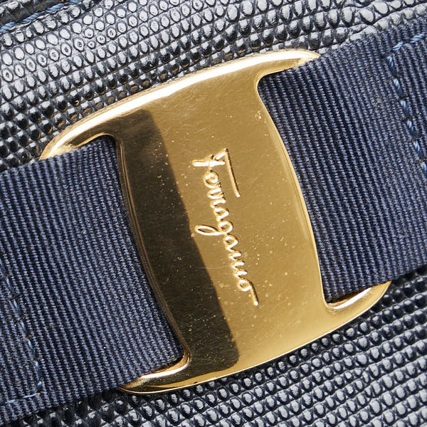 サルヴァトーレフェラガモ ヴァラ 型押し トートバッグ ハンドバッグ AQ21 2530 ブラック レザー レディース Salvatore Ferragamo 【中古】