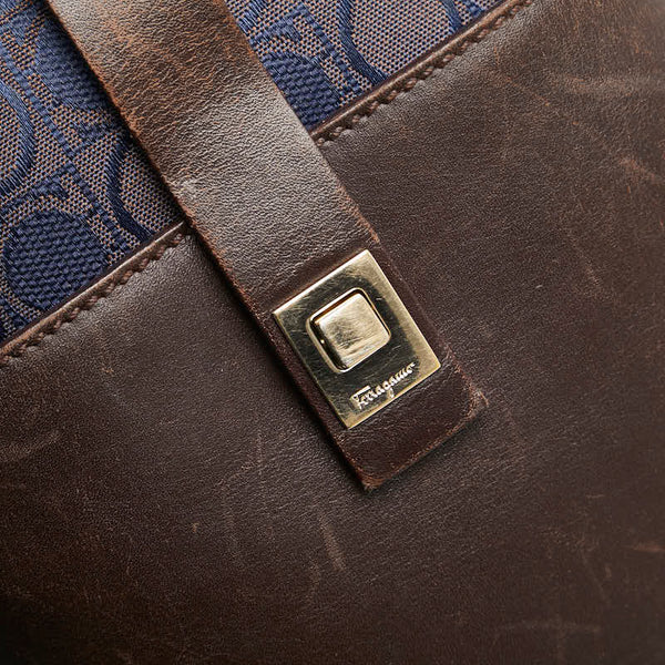 サルヴァトーレフェラガモ ガンチーニ柄 斜め掛け ショルダーバッグ BA-21 2781 ブラウン ネイビー キャンバス レザー レディース Salvatore Ferragamo 【中古】