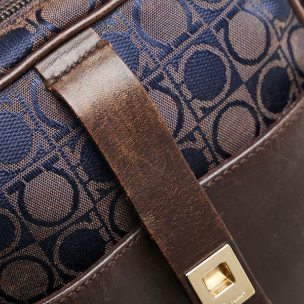 サルヴァトーレフェラガモ ガンチーニ柄 斜め掛け ショルダーバッグ BA-21 2781 ブラウン ネイビー キャンバス レザー レディース Salvatore Ferragamo 【中古】