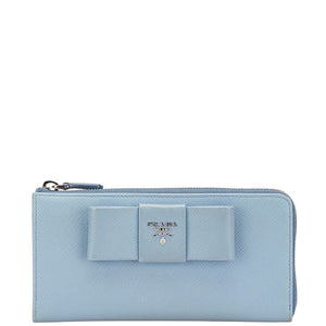 プラダ フィオッコ リボンモチーフ L字ファスナー 長財布 1ML183 ライトブルー サフィアーノレザー レディース PRADA 【中古】