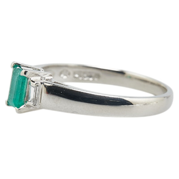 Pt850 プラチナ エメラルド0.30ct ダイヤ0.07ct リング 指輪 レディース 11号 【中古】