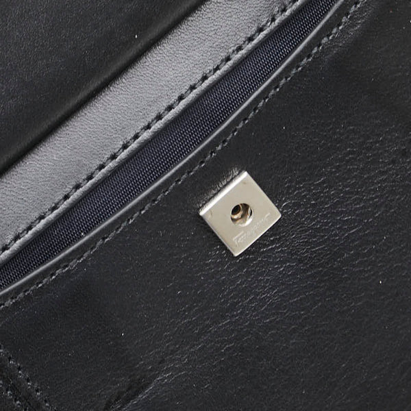 サルヴァトーレフェラガモ 二つ折り財布 ブラック レザー メンズ Salvatore Ferragamo 【中古】