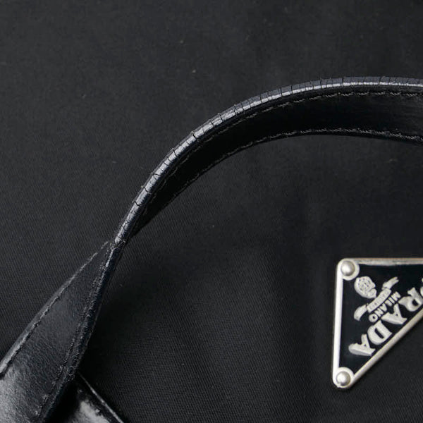 プラダ 三角ロゴプレート ハンドバッグ トートバッグ ブラック ナイロン レザー レディース PRADA 【中古】