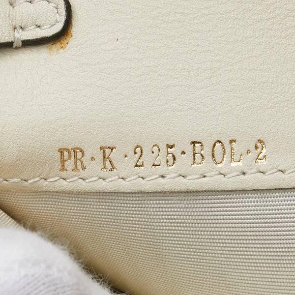ヴァレンティノ ロックスタッズ 長財布 ホワイト レザー レディース VALENTINO 【中古】