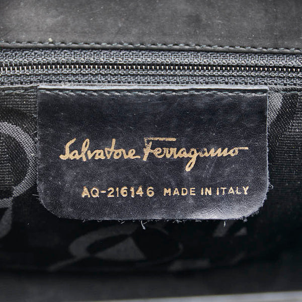 サルヴァトーレフェラガモ ガンチーニ 斜め掛け ショルダーバッグ ブラック スエード レディース Salvatore Ferragamo 【中古】