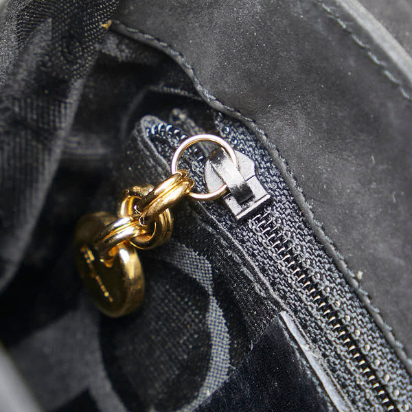 サルヴァトーレフェラガモ ガンチーニ 斜め掛け ショルダーバッグ ブラック スエード レディース Salvatore Ferragamo 【中古】