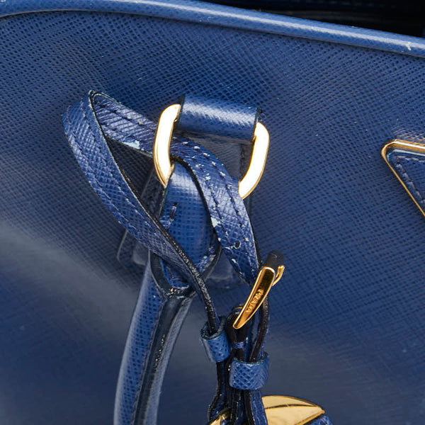 プラダ 三角ロゴプレート サフィアーノ ハンドバッグ ブルー レザー レディース PRADA 【中古】