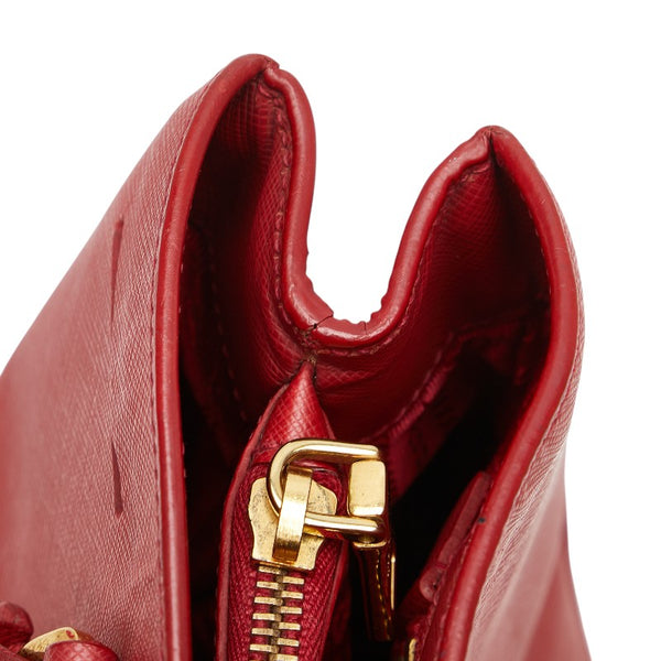 プラダ サフィアーノ ガレリア 三角ロゴプレート ハンドバッグ BN1874 レッド レザー レディース PRADA 【中古】