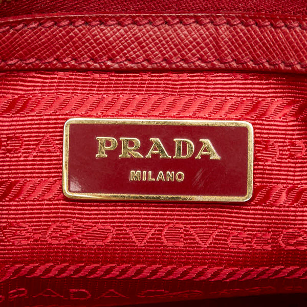 プラダ サフィアーノ ガレリア 三角ロゴプレート ハンドバッグ BN1874 レッド レザー レディース PRADA 【中古】
