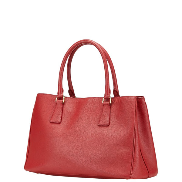 プラダ サフィアーノ ガレリア 三角ロゴプレート ハンドバッグ BN1874 レッド レザー レディース PRADA 【中古】