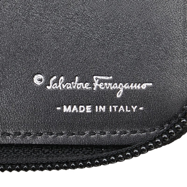 サルヴァトーレフェラガモ 長財布 トラベルケース ブラック レザー レディース Salvatore Ferragamo 【中古】