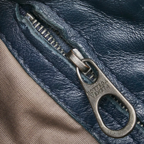 ボッテガヴェネタ イントレチャート ショルダーバッグ ネイビー ブラック レザー レディース BOTTEGAVENETA 【中古】