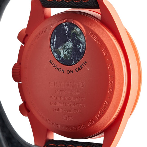 オメガ × Swatch スウォッチ ムーンスウォッチ ミッション オン アース ラバ 腕時計 SO33O100 クオーツ ブラック文字盤 ナイロン バイオセラミック メンズ OMEGA 【中古】