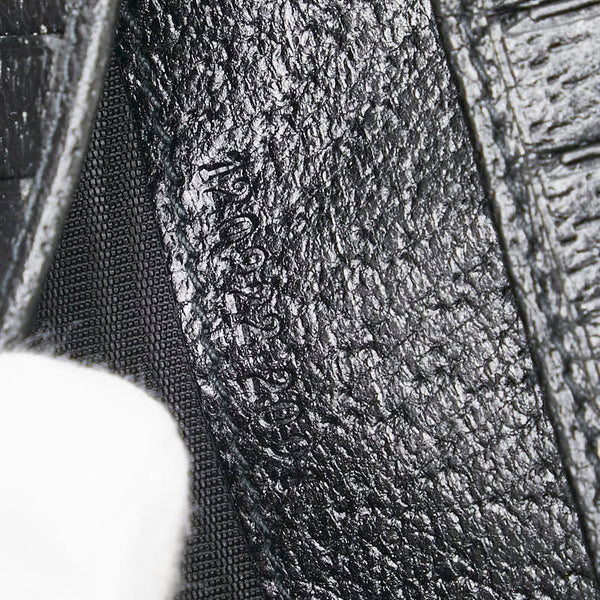 グッチ GGキャンバス スタッズ 二つ折り財布 120922 ブラック キャンバス レザー レディース GUCCI 【中古】