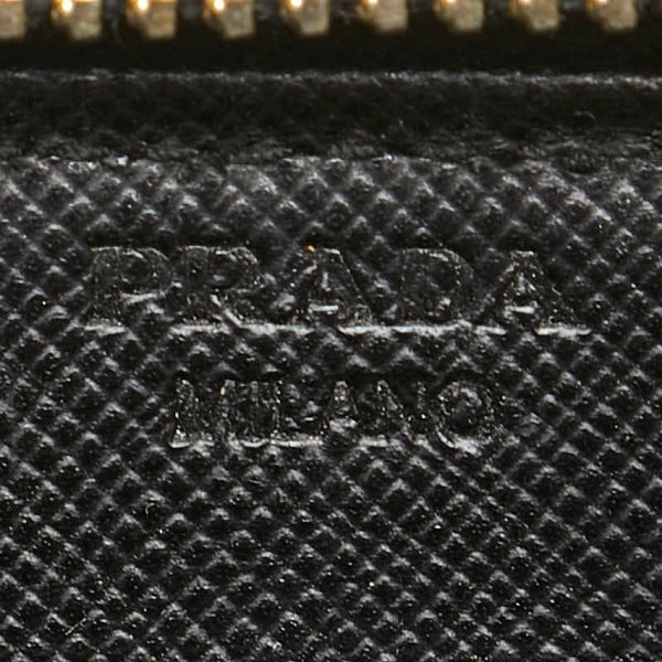 プラダ ラウンドファスナー 長財布 1M0506 ブラック レザー レディース PRADA 【中古】