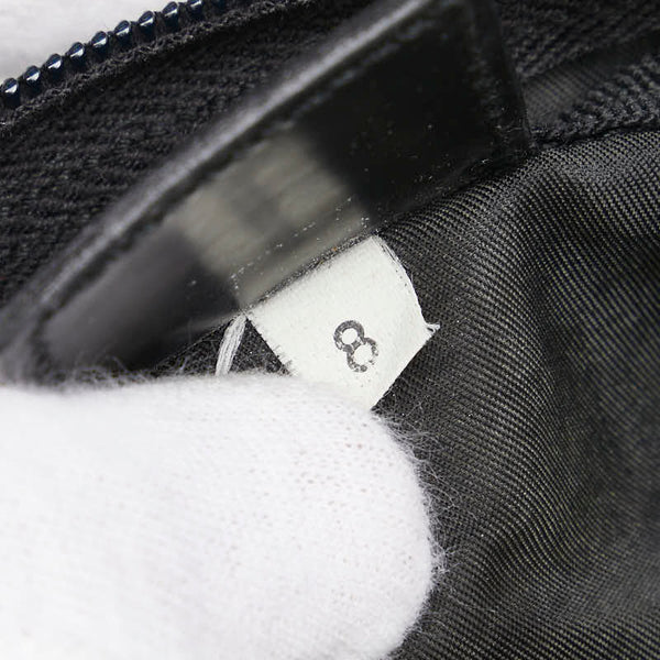 プラダ 三角ロゴプレート ポーチ ブラック ナイロン レディース PRADA 【中古】