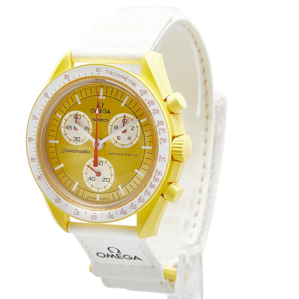 オメガ ×スウォッチ ムーンスウォッチ MISSION TO THE SUN 腕時計 SO33J100 クオーツ イエロー文字盤 セラミック ナイロン メンズ OMEGA 【中古】