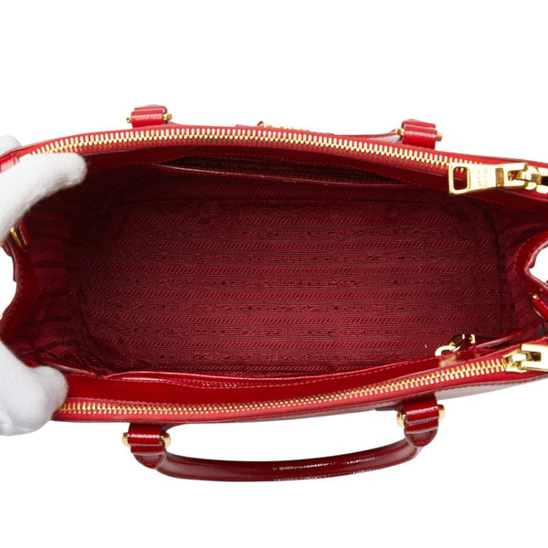 プラダ 三角ロゴプレート ハンドバッグ レッド パテントレザー レディース PRADA 【中古】