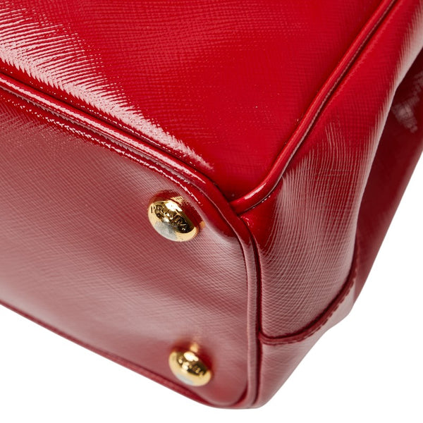 プラダ 三角ロゴプレート ハンドバッグ レッド パテントレザー レディース PRADA 【中古】
