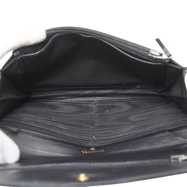 シャネル ココマーク 二つ折り財布 ブラック キャビアスキン レディース CHANEL 【中古】