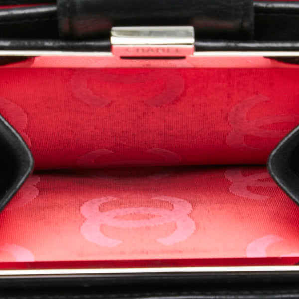 シャネル カンボンライン ココマーク 二つ折り財布 ブラック ラムスキン レディース CHANEL 【中古】