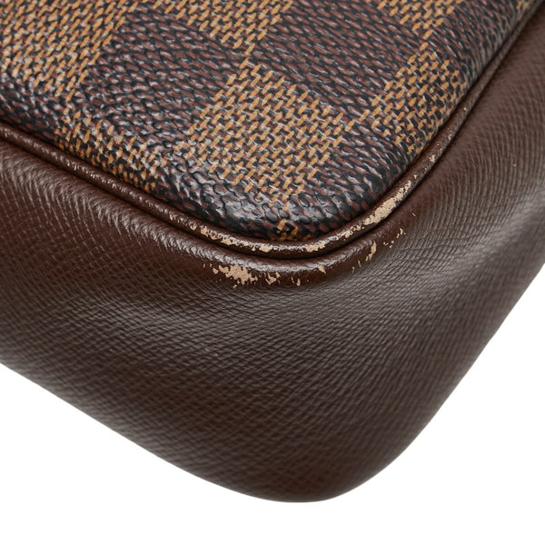 ルイ ヴィトン ダミエ トゥルース メイクアップ アクセサリーポーチ N51982 ブラウン PVC レザー レディース LOUIS VUITTON 【中古】