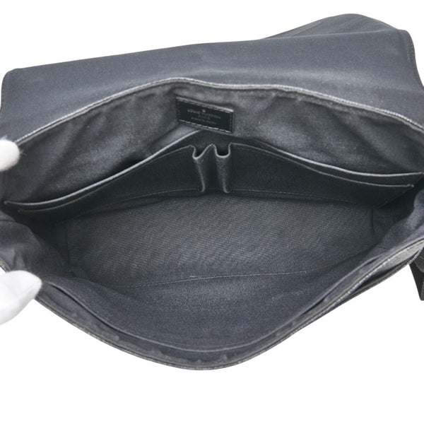 ルイ ヴィトン ダミエ グラフィット ディストリクトMM ショルダーバッグ N41272 ブラック PVC レザー メンズ LOUIS VUITTON 【中古】