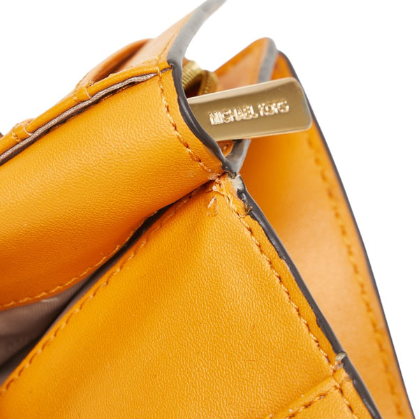 マイケルコース JET SET TRAVEL L字ファスナー 二つ折り財布 ブラウン PVC レディース Michael Kors 【中古】